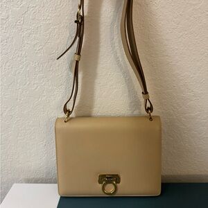 SALVATORE FERRAGAMO Logo Gancini Shoulder Bag Leather Ivory Gold